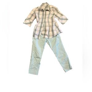 New York and Company blouse and cropped pants Size S /4
